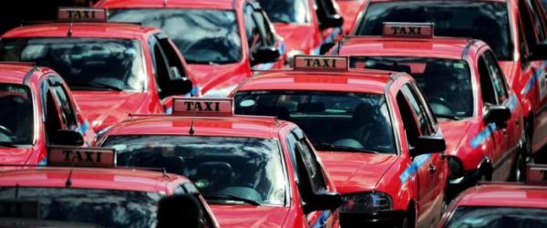 Exame Toxicológico passa a ser obrigatório para os taxistas de Porto Alegre